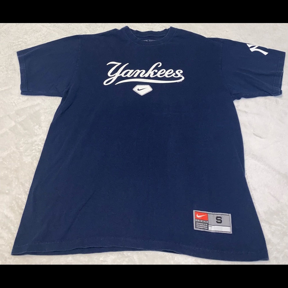 Nike t-shirt
